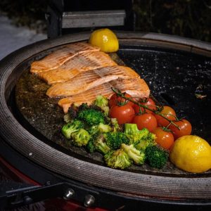 BBQ Entertainement Ncatering Enn Tobreluts Kamado Joe Lisavarustus Steatiidist Küpsetusplaat