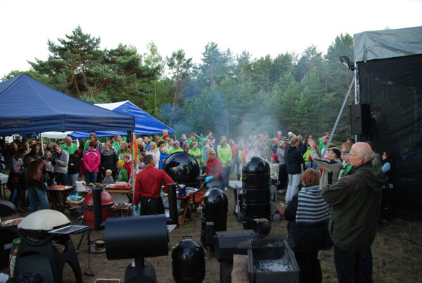 BBQ Entertainment N Catering, Enn Tobreluts, Naissaarel