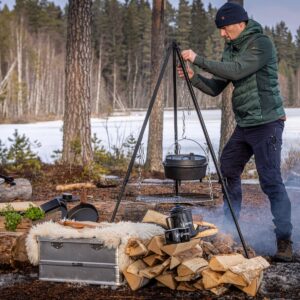 EAN 8720256612063 Lõkke Statiiv Malmist Pottidele BBQ Accessory Tripod Adjustable With 4 Chains