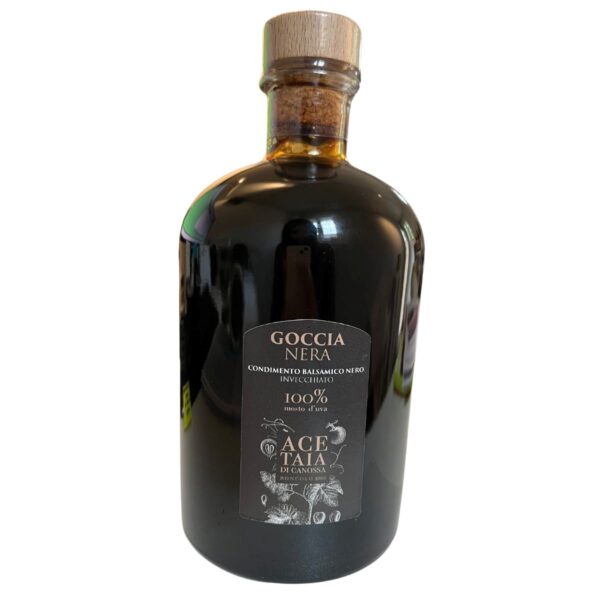 Venturini Baldini laagerdatud balsamiiko Goccia NERA 1 L pudel