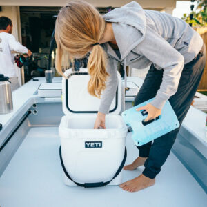 YETI Ice Cooler Accessories Product Overview Image No Messy Clean Up 1x D5e94126 52c5 4a37 9798 Ecca5730c638 1.jpg